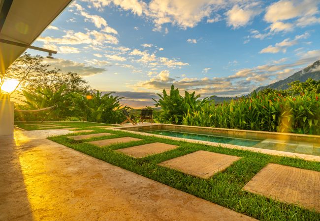 Villa/Dettached house in Puerto Cortés - Oceanview Home & Guesthouse: Luxury in Costa Rica