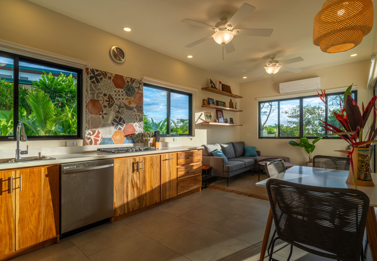 Villa/Dettached house in Puerto Cortés - Oceanview Home & Guesthouse: Luxury in Costa Rica