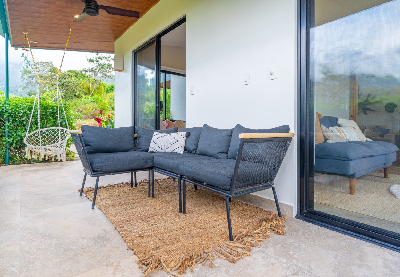 Villa/Dettached house in Puerto Cortés - Oceanview Home & Guesthouse: Luxury in Costa Rica