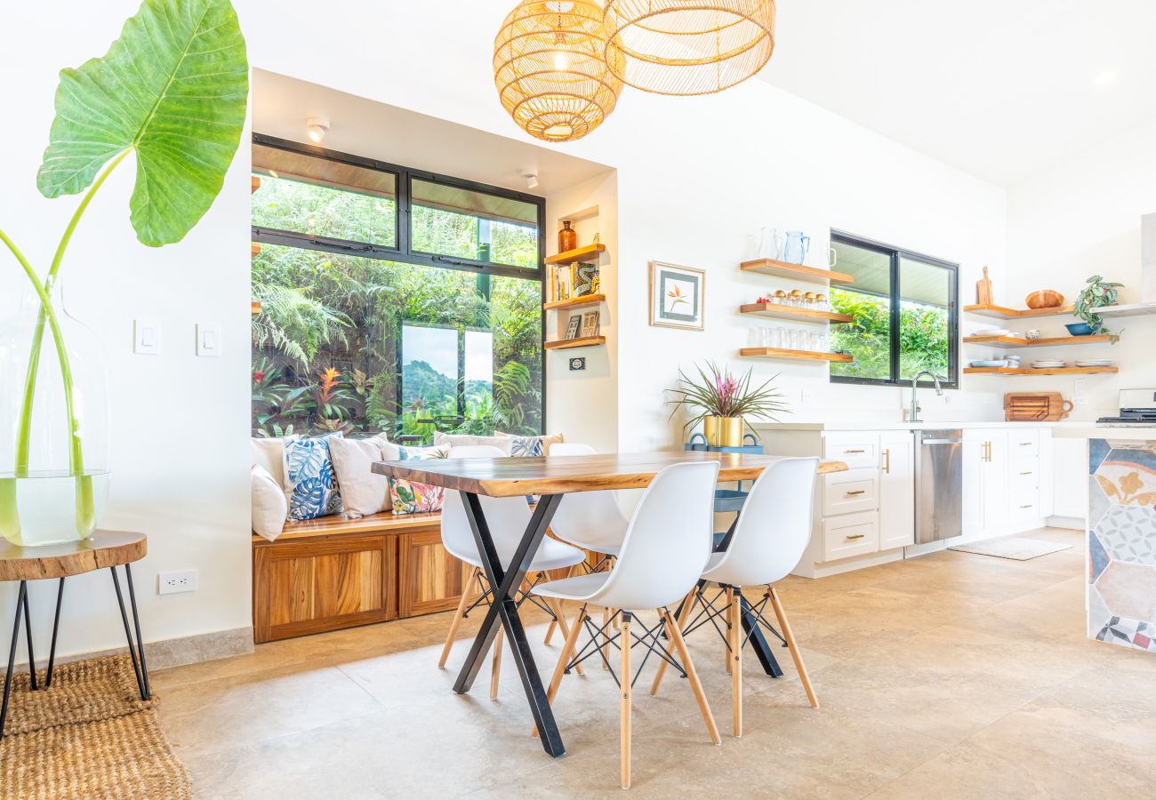 Villa/Dettached house in Puerto Cortés - Oceanview Home & Guesthouse: Luxury in Costa Rica