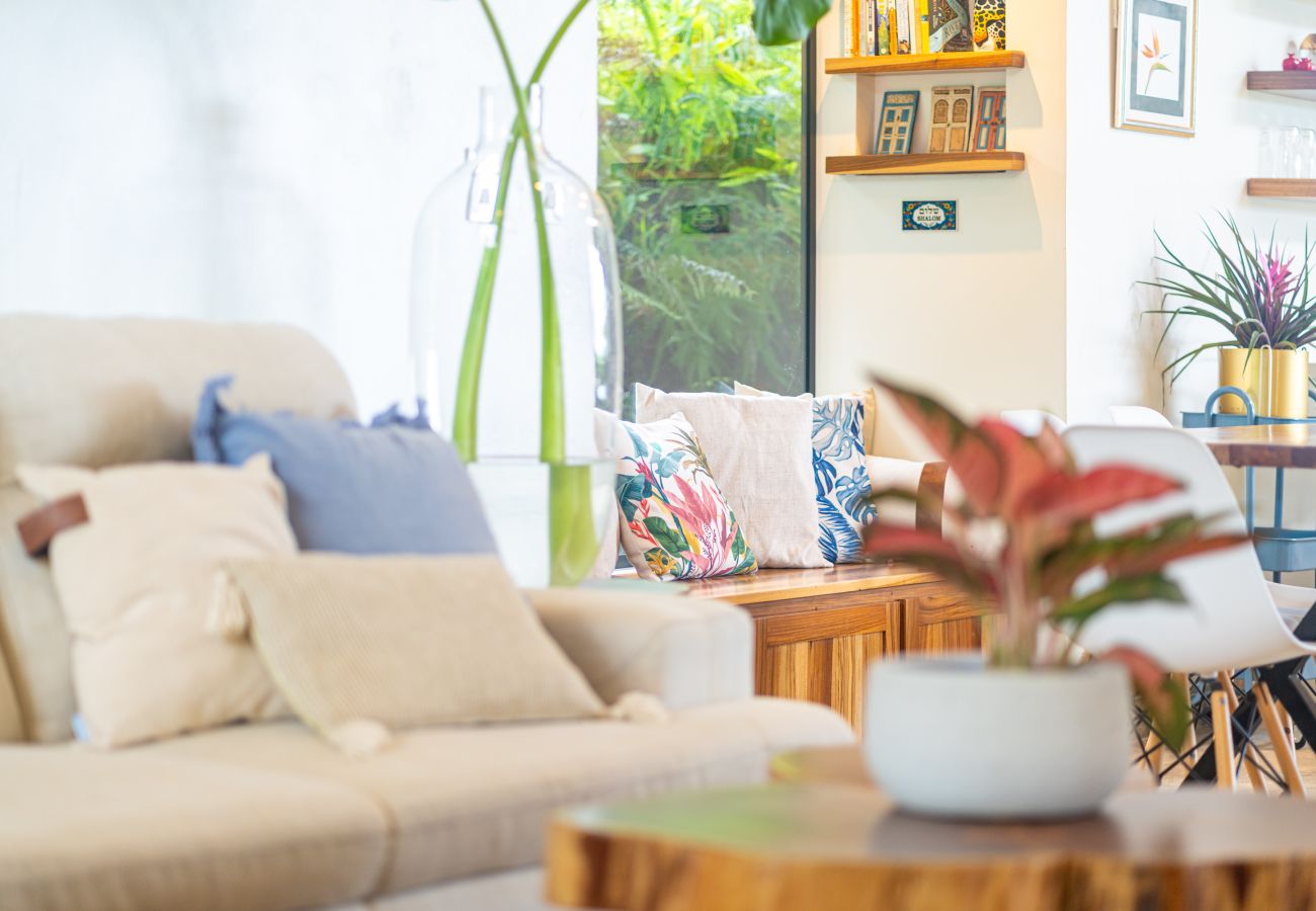 Villa/Dettached house in Puerto Cortés - Oceanview Home & Guesthouse: Luxury in Costa Rica
