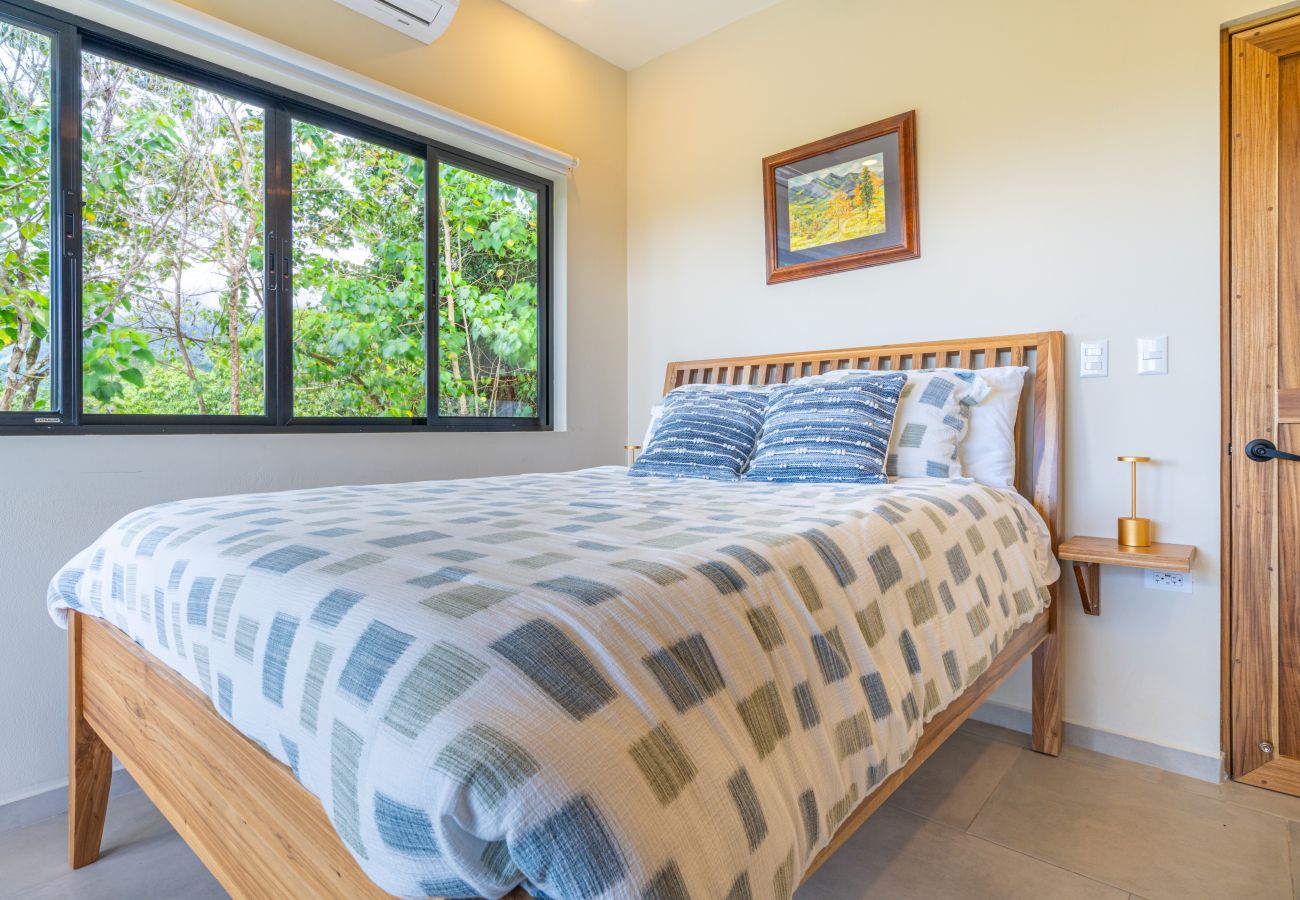 Villa/Dettached house in Puerto Cortés - Oceanview Home & Guesthouse: Luxury in Costa Rica