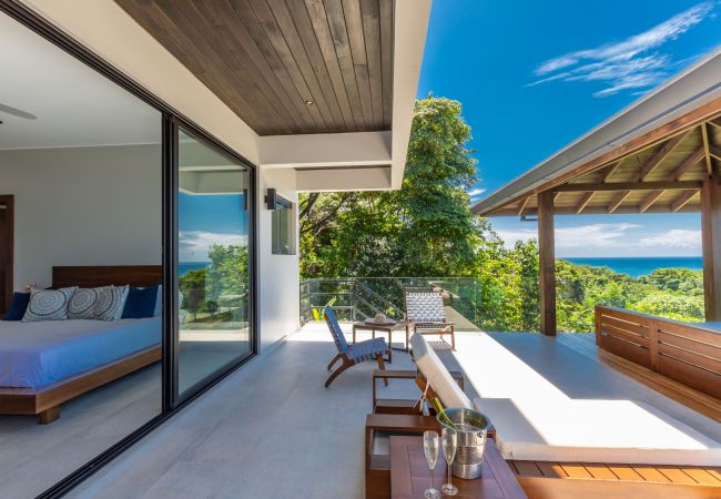 Villa in Bahía Ballena - Dreamy Jungle/Ocean-View Luxury Villa w/ pool