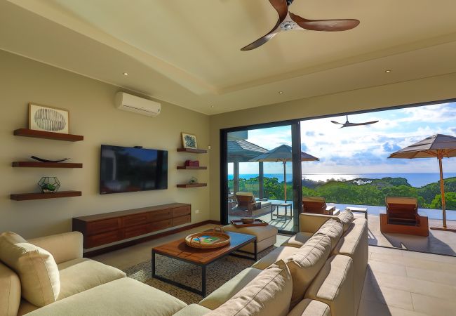 Villa in Dominical - Dreamy Jungle/Ocean-View Luxury Villa w/ pool Villa in Dominical - Dreamy Jungle/Ocean-View Luxury Villa w/ pool
