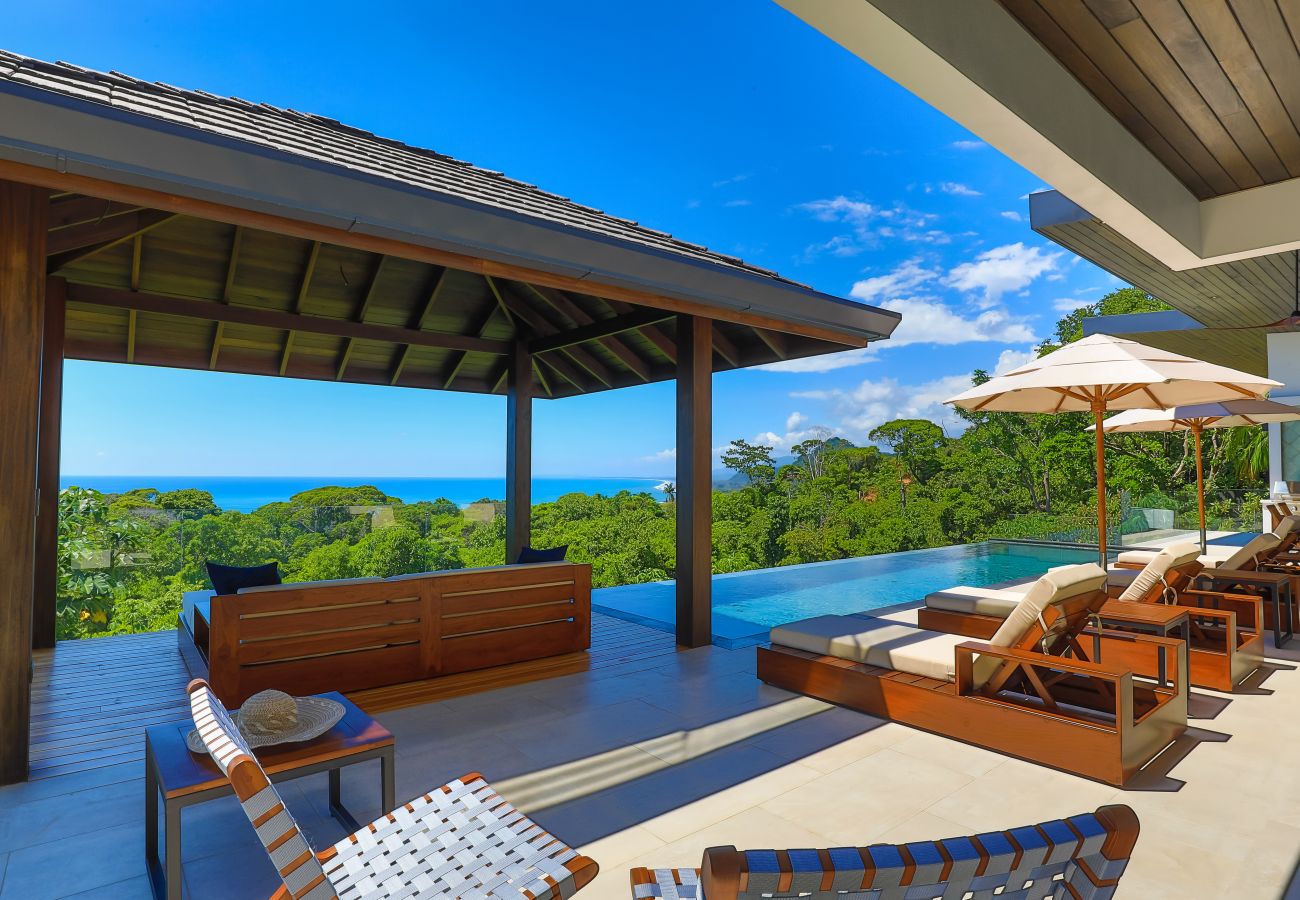 Villa in Bahía Ballena - Dreamy Jungle/Ocean-View Luxury Villa w/ pool