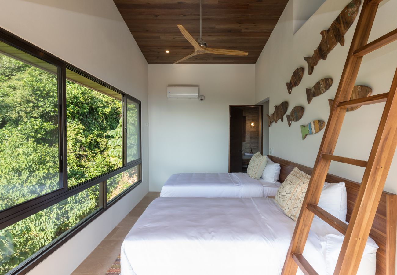 Villa in Bahía Ballena - RESOL: Secluded Ocean-view Jungle Villa