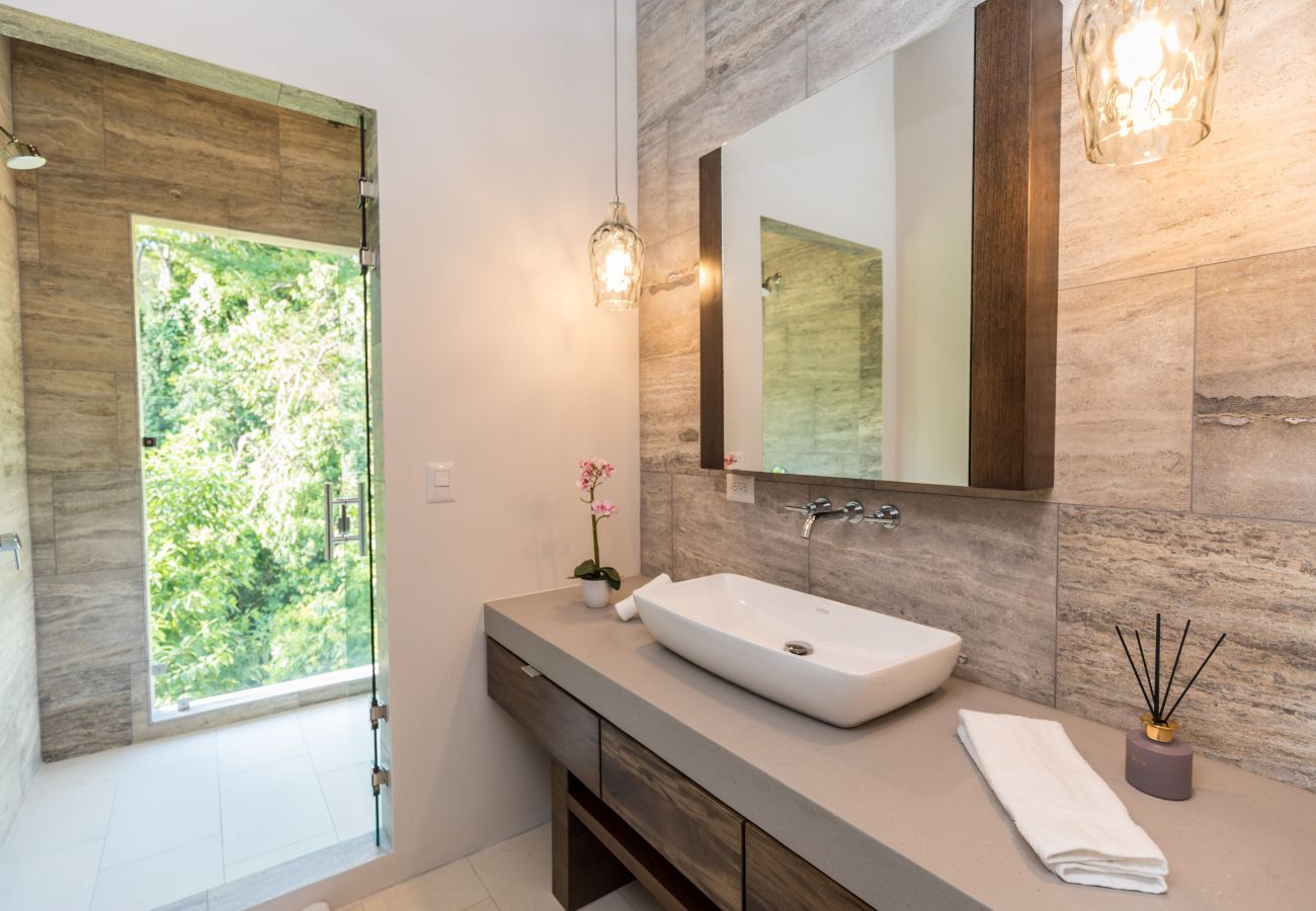 Villa in Bahía Ballena - RESOL: Secluded Ocean-view Jungle Villa