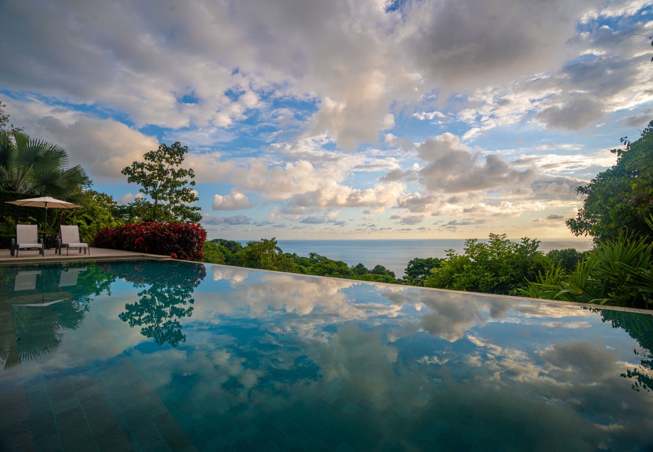 Villa in Bahía Ballena - ReSol: Luxury Oceanview Villa in Costa Rica