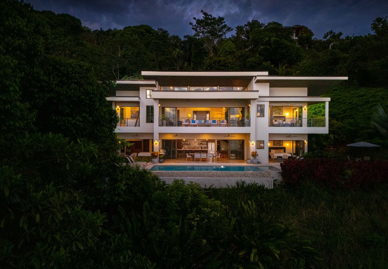 Villa in Bahía Ballena - ReSol: Luxury Oceanview Villa in Costa Rica