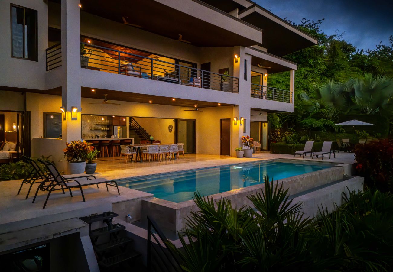 Villa in Bahía Ballena - ReSol: Luxury Oceanview Villa in Costa Rica