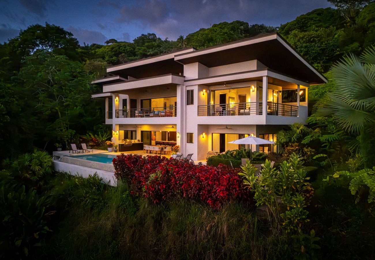 Villa in Bahía Ballena - ReSol: Luxury Oceanview Villa in Costa Rica