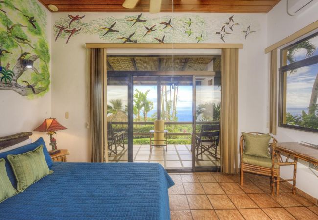 Villa in Bahía Ballena - Villa for 12 Guests: Best Whale's Tail and Ocean Views