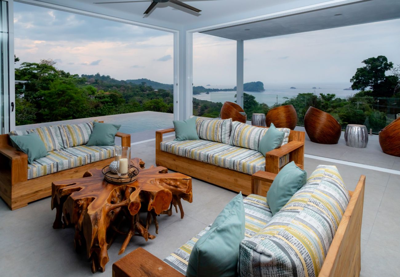 Villa in Quepos - 34 Guests MUST check this Truly Luxury Villa