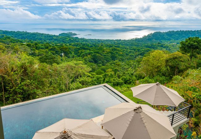 Villa in Bahía Ballena - Casa Amigos - Breathtaking Luxe Ocean View Villa