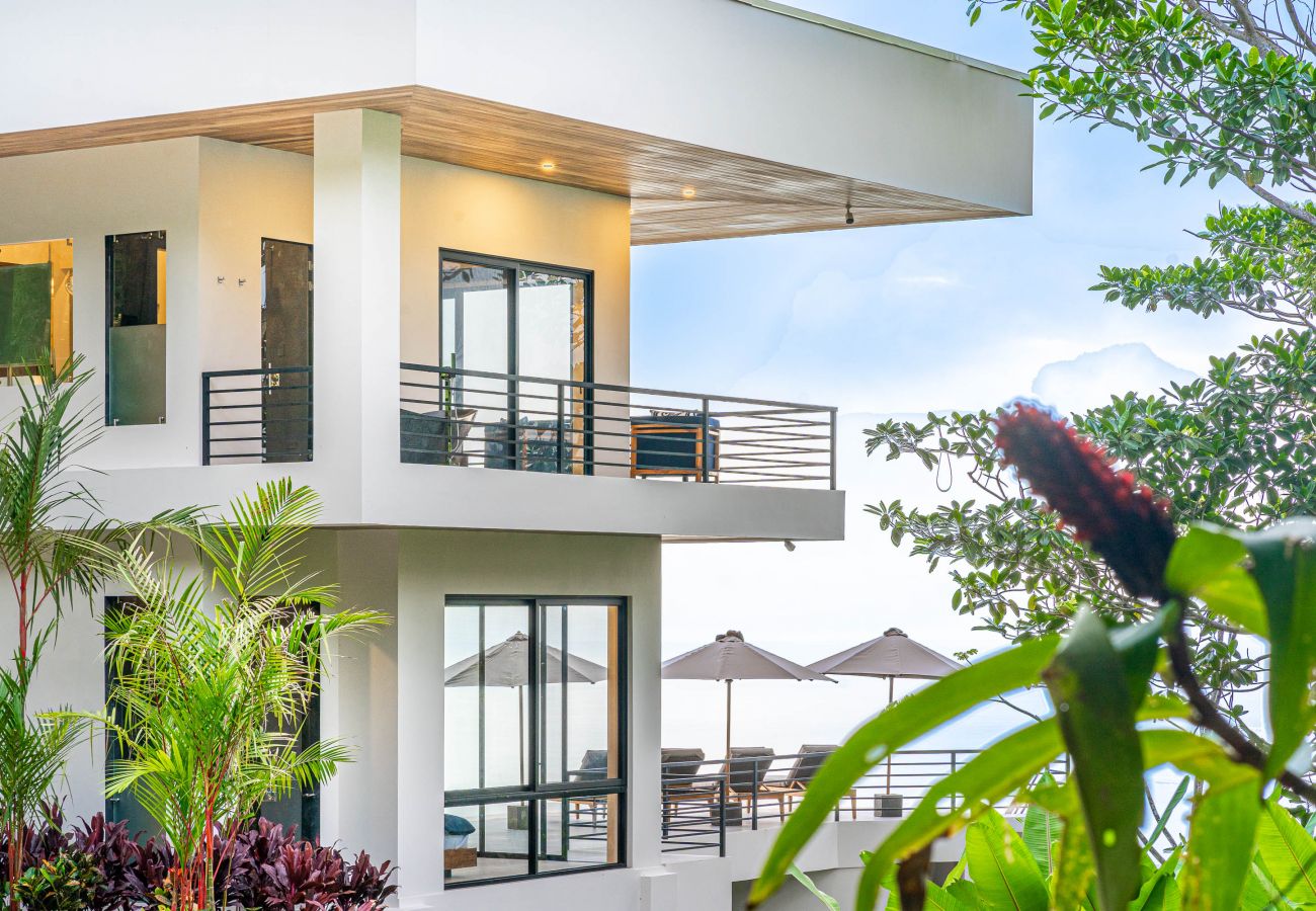 Villa in Bahía Ballena - Casa Amigos - Breathtaking Luxe Ocean View Villa