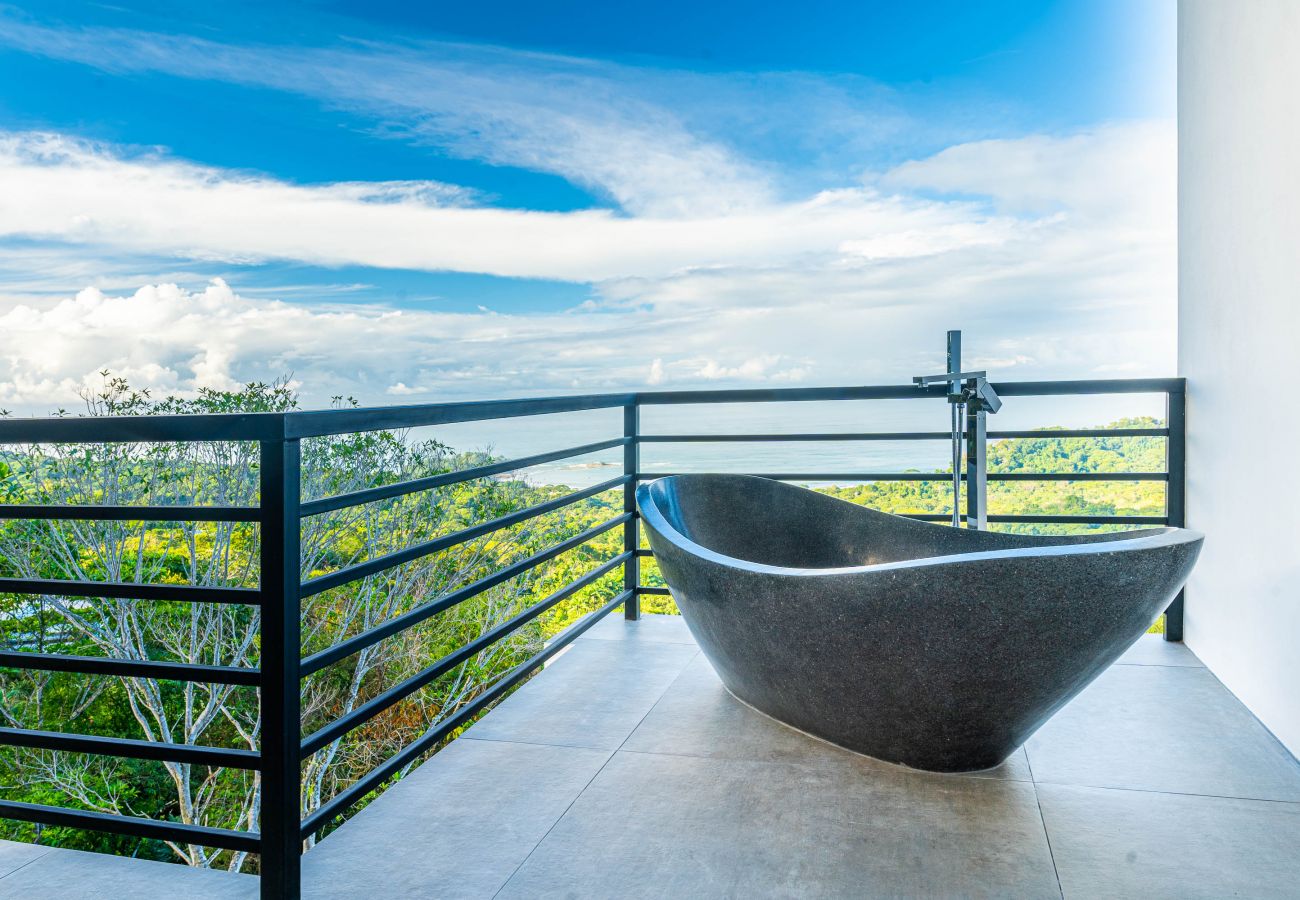 Villa in Bahía Ballena - Casa Amigos - Breathtaking Luxe Ocean View Villa