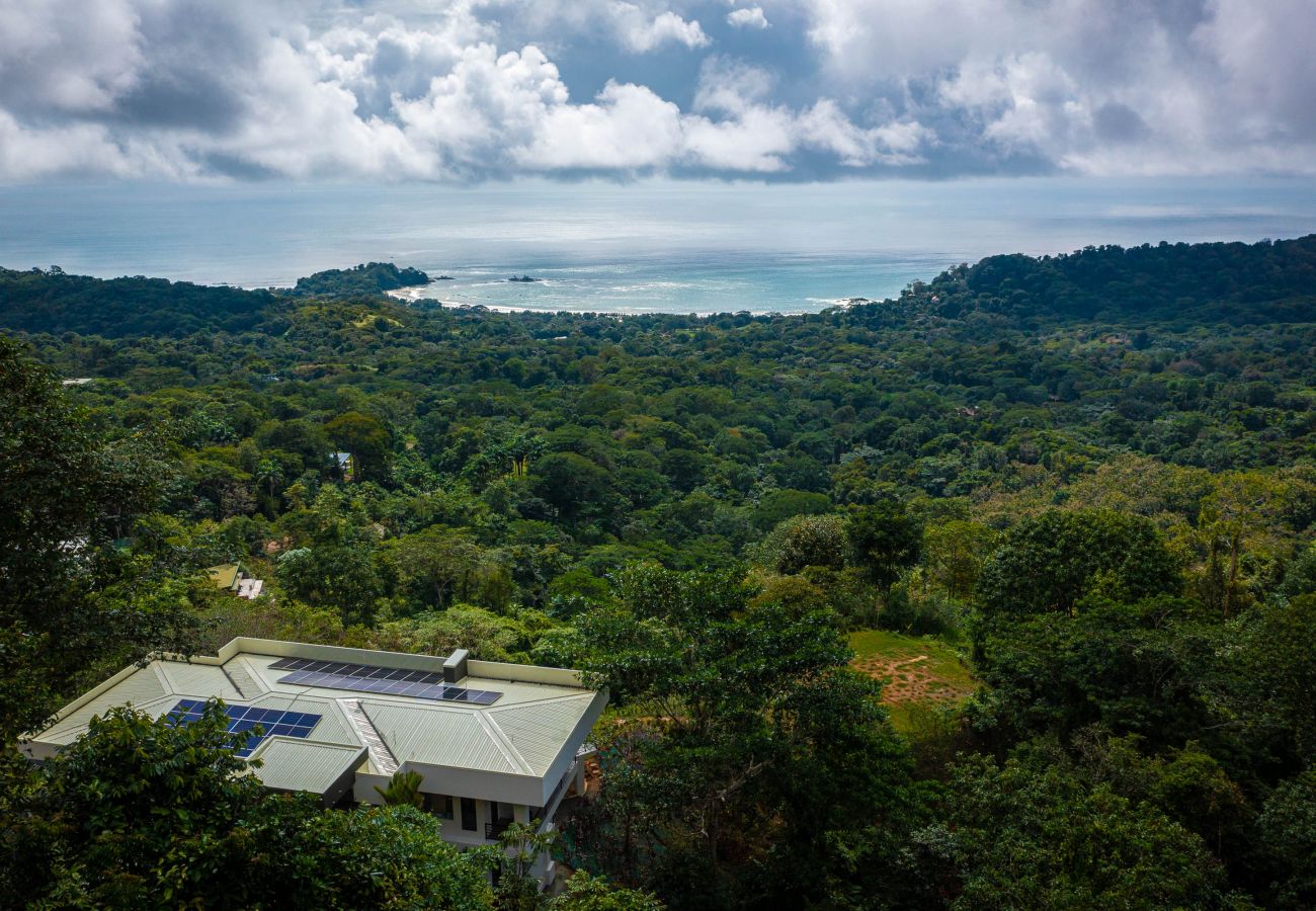 Villa in Bahía Ballena - Casa Amigos - Breathtaking Luxe Ocean View Villa