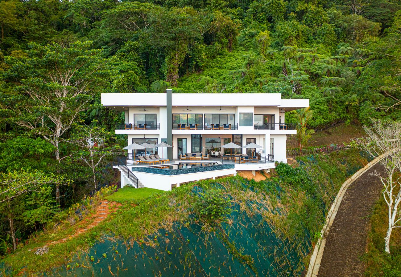Villa in Bahía Ballena - Casa Amigos - Breathtaking Luxe Ocean View Villa