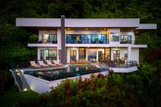 Villa in Dominical - Casa Amigos - Breathtaking Luxe Ocean...