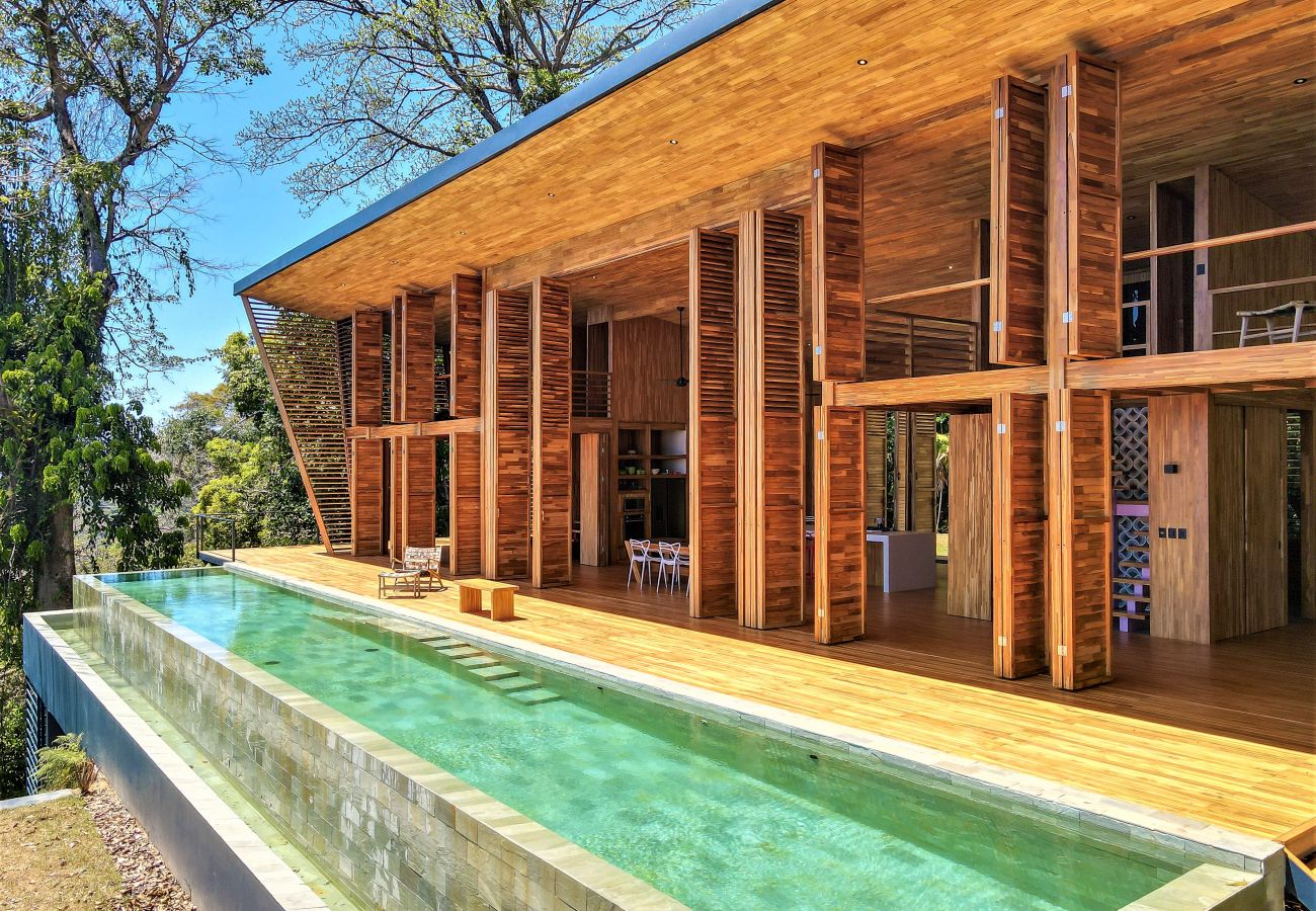 Villa in Bahía Ballena - Stunning Oceanview Luxury Teak-House & Private Pool