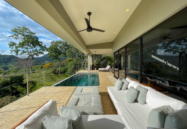 Villa in Dominical - Luxe 4 Bdrm Villa w/Epic OceanView & Infinity Pool Villa in Dominical - Luxe 4 Bdrm Villa w/Epic OceanView & Infinity Pool
