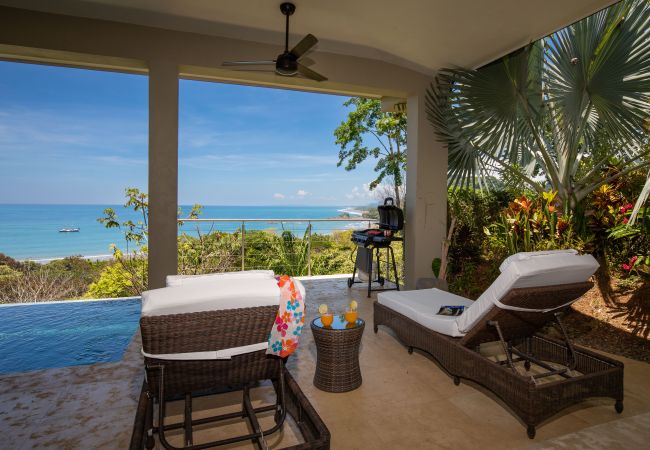 Villa in Dominical - Luxe 4 Bdrm Villa w/Epic OceanView & Infinity Pool Villa in Dominical - Luxe 4 Bdrm Villa w/Epic OceanView & Infinity Pool