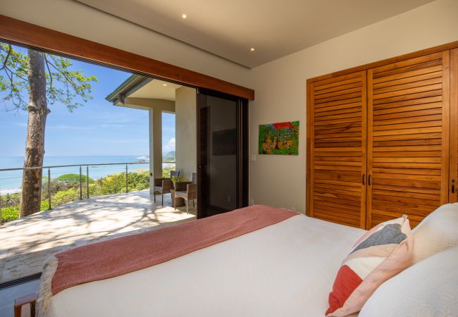 Villa in Dominical - Luxe 4 Bdrm Villa w/Epic OceanView & Infinity Pool Villa in Dominical - Luxe 4 Bdrm Villa w/Epic OceanView & Infinity Pool