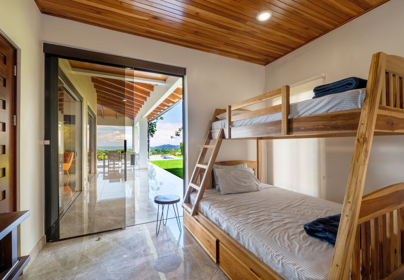 Villa in Ojochal - Casa Hacienda Jaguar