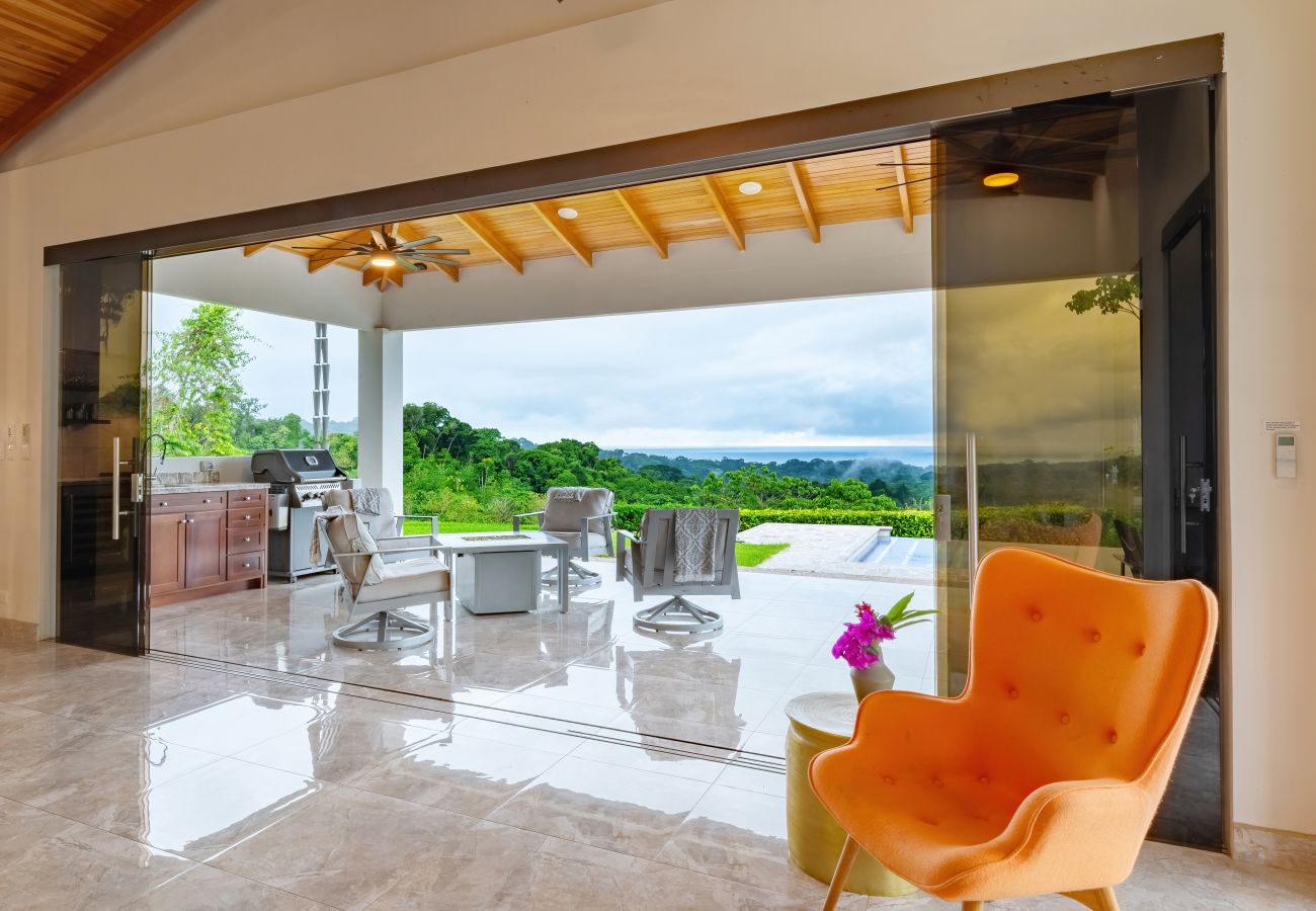 Villa in Ojochal - Casa Hacienda Jaguar
