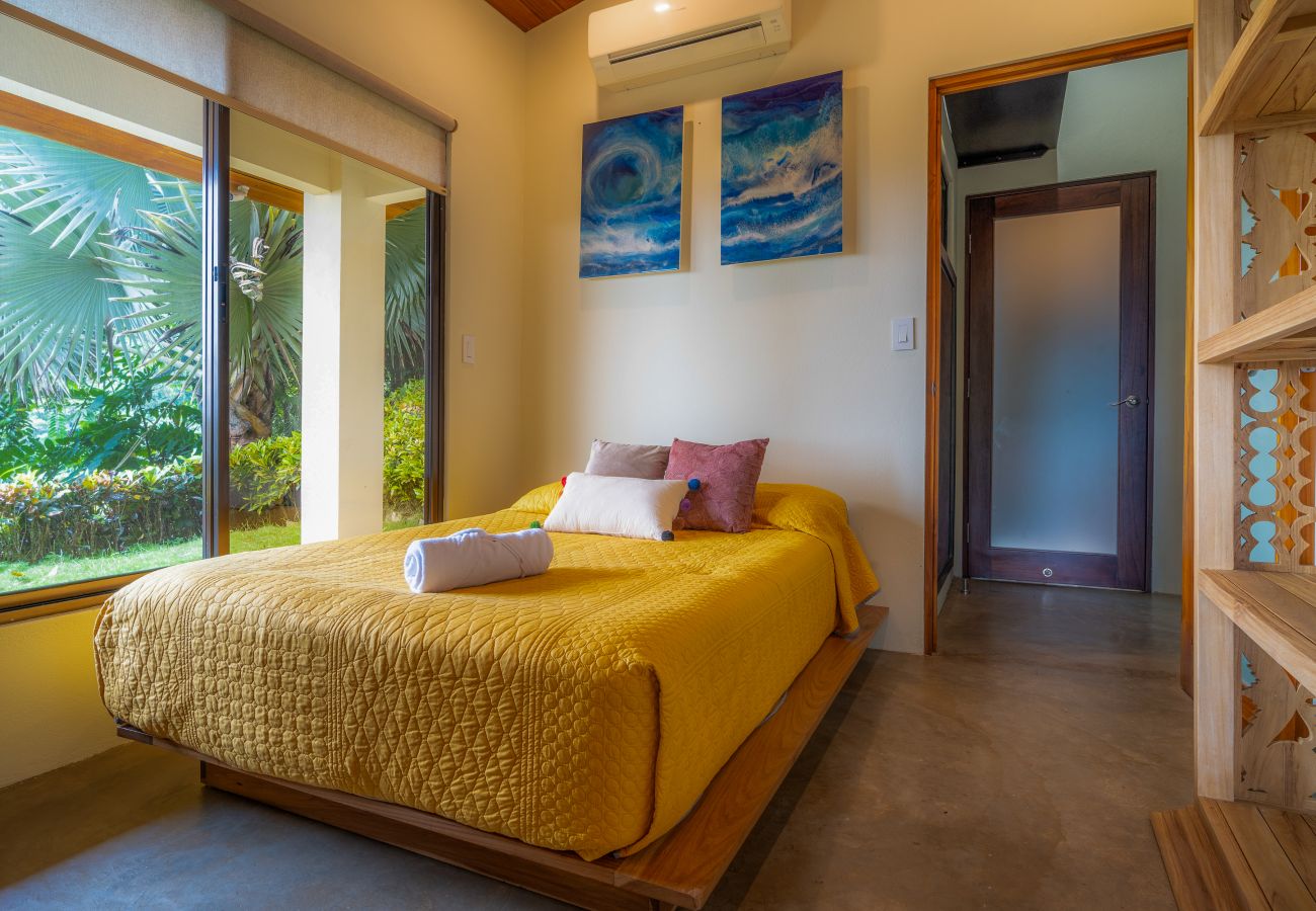 Villa in Bahía Ballena - Luxury Jungle Haven ~ Ocean View ~ Infinity Pool!