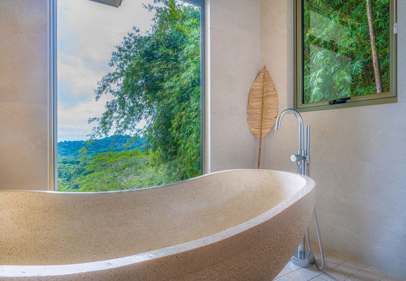 Villa in Bahía Ballena - Luxury Jungle Haven ~ Ocean View ~ Infinity Pool!