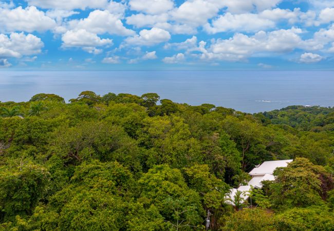 Villa in Uvita - Colores del Viento Villa: Breathtaking Ocean Views Villa in Uvita - Colores del Viento Villa: Breathtaking Ocean Views