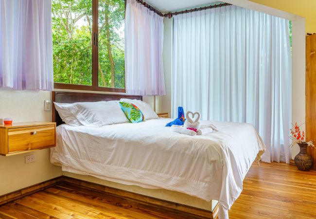 Villa in Uvita - Colores del Viento Villa: Breathtaking Ocean Views Villa in Uvita - Colores del Viento Villa: Breathtaking Ocean Views