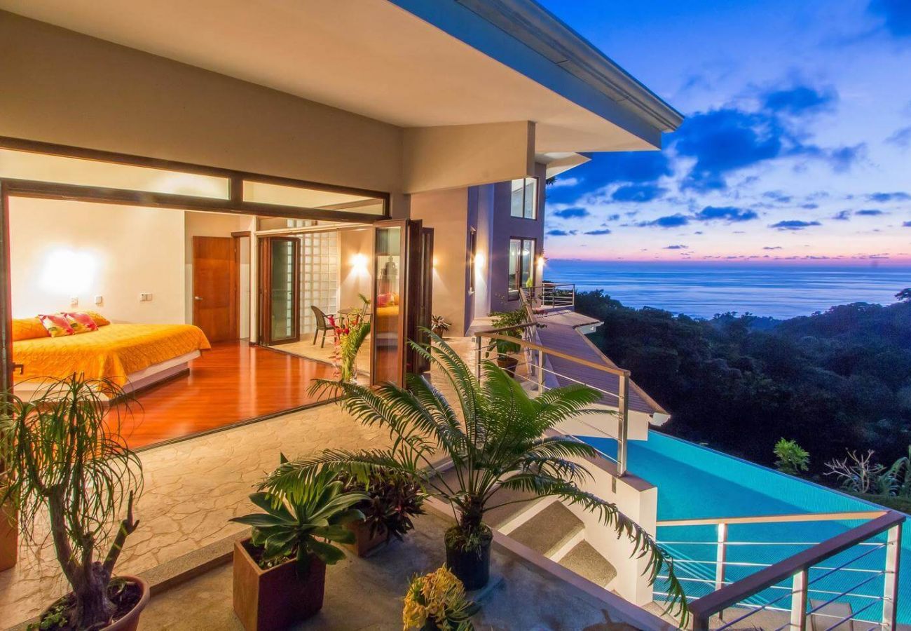 Villa in Bahía Ballena - Colores del Viento Villa: Breathtaking Ocean Views