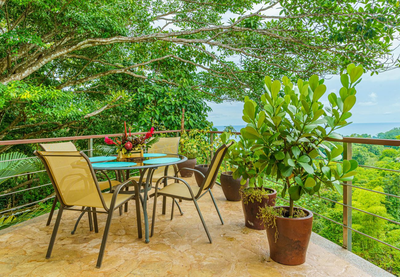 Villa in Bahía Ballena - Colores del Viento Villa: Breathtaking Ocean Views