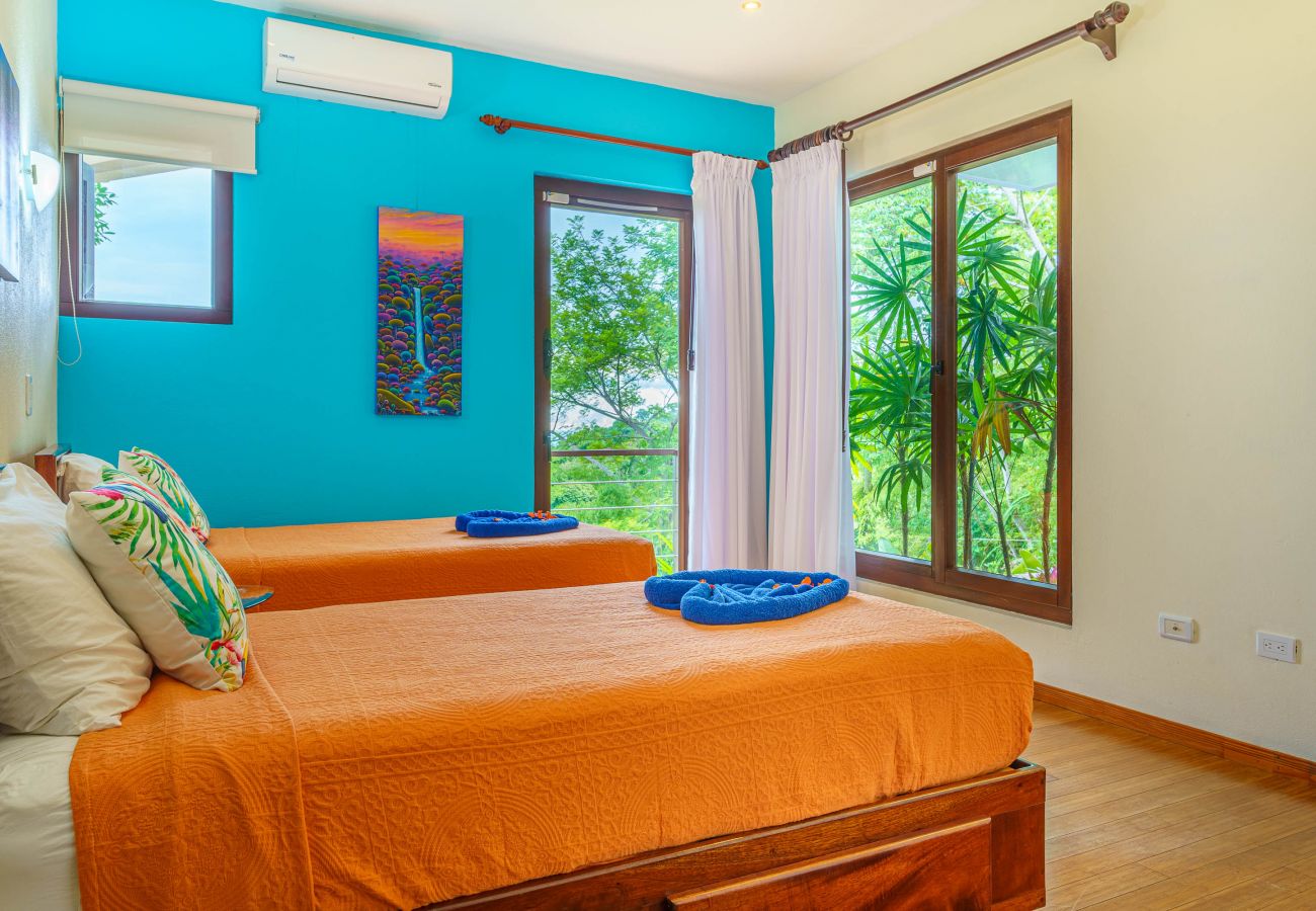 Villa in Bahía Ballena - Colores del Viento Villa: Breathtaking Ocean Views