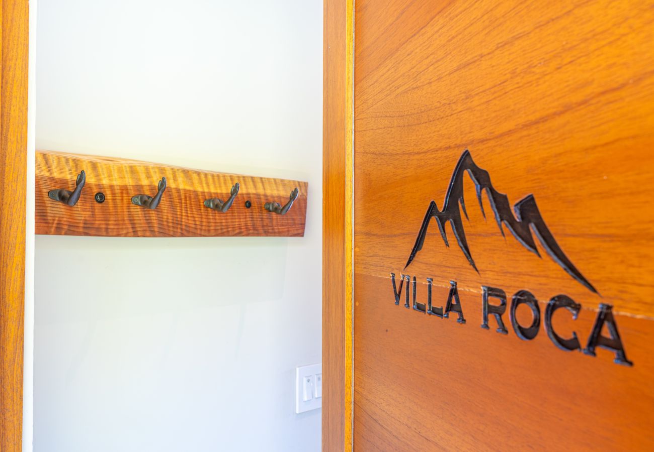 Villa in Bahía Ballena - Unforgettable Stay - Book Brand New Villa Roca