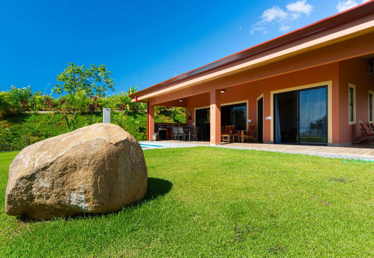 Villa in Bahía Ballena - Unforgettable Stay - Book Brand New Villa Roca