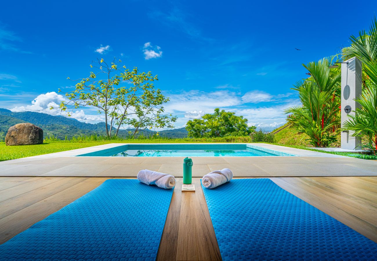 Villa in Ojochal - Unforgettable Stay - Book Brand New Villa Roca