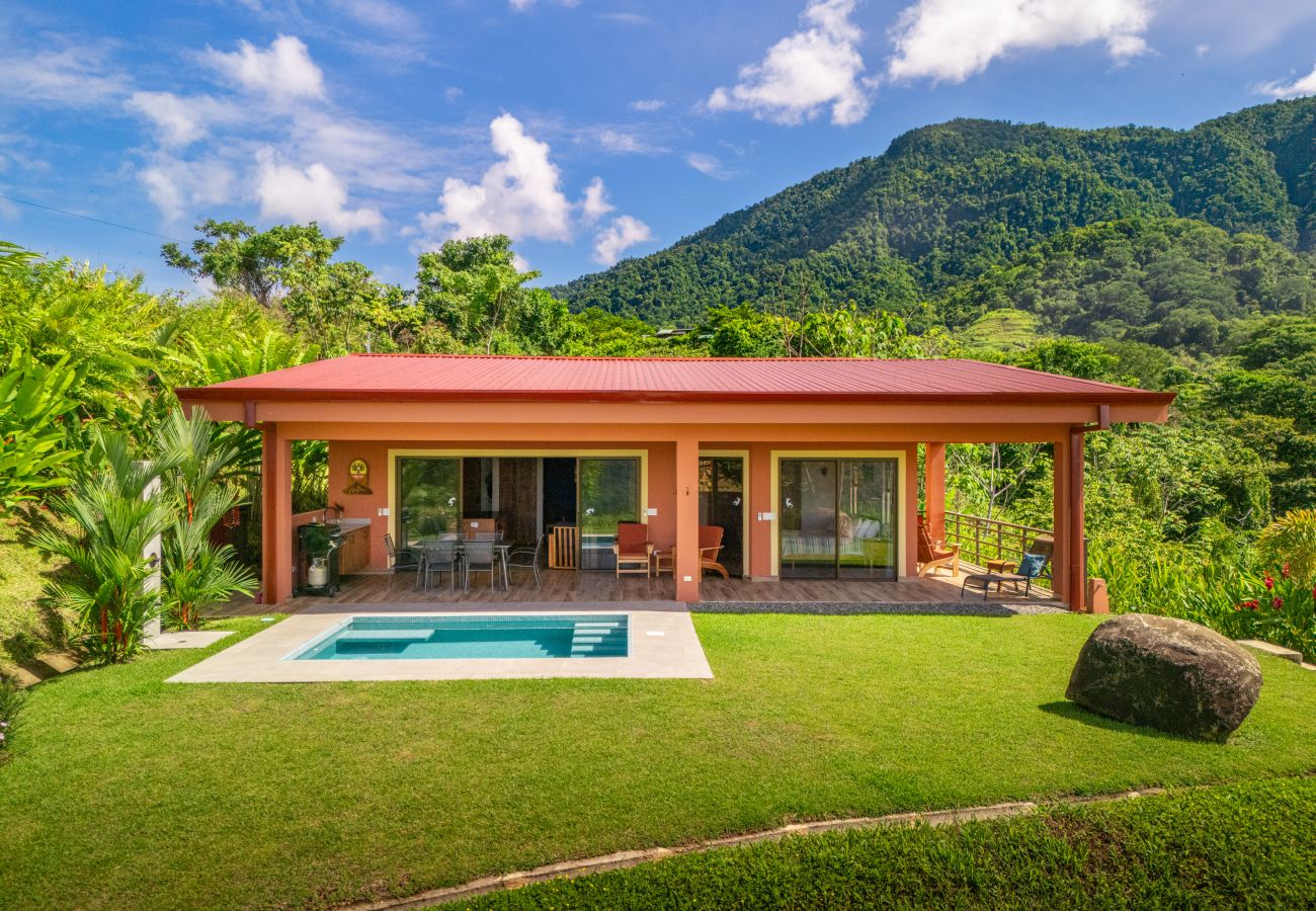 Villa in Ojochal - Unforgettable Stay - Book Brand New Villa Roca