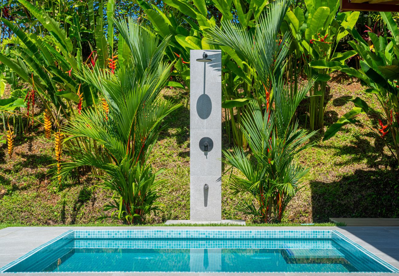 Villa in Ojochal - Unforgettable Stay - Book Brand New Villa Roca
