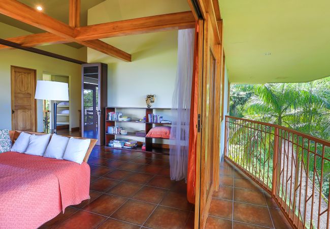 Villa in Quepos - 18 sleep with pool Private Villa Villa in Quepos - 18 sleep with pool Private Villa