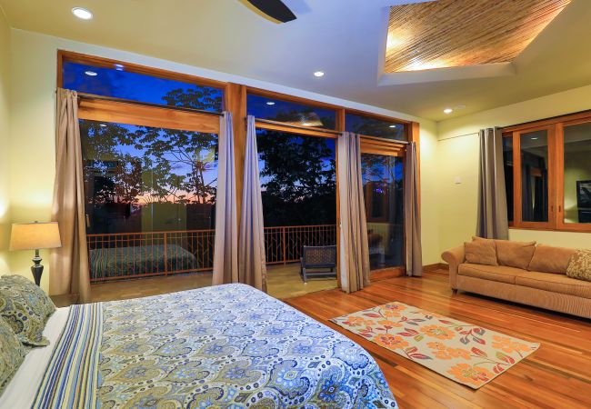 Villa in Quepos - 18 sleep with pool Private Villa Villa in Quepos - 18 sleep with pool Private Villa