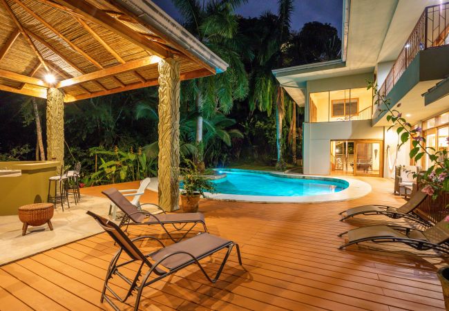 Villa in Quepos - 18 sleep with pool Private Villa Villa in Quepos - 18 sleep with pool Private Villa