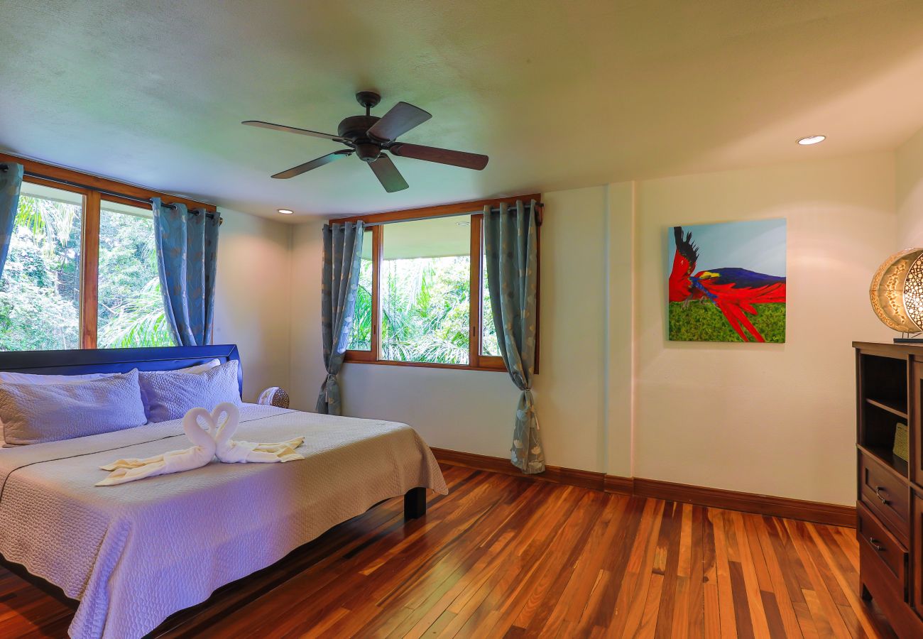 Villa in Quepos - 18 sleep with pool Private Villa
