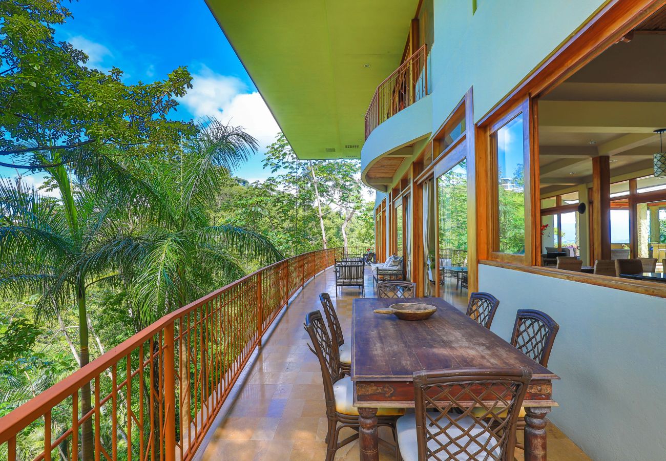 Villa in Quepos - 18 sleep with pool Private Villa