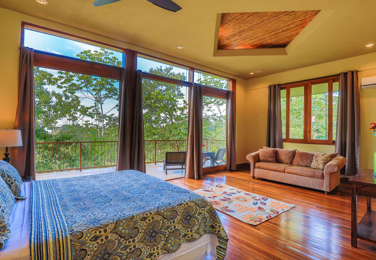 Villa in Quepos - 18 sleep with pool Private Villa