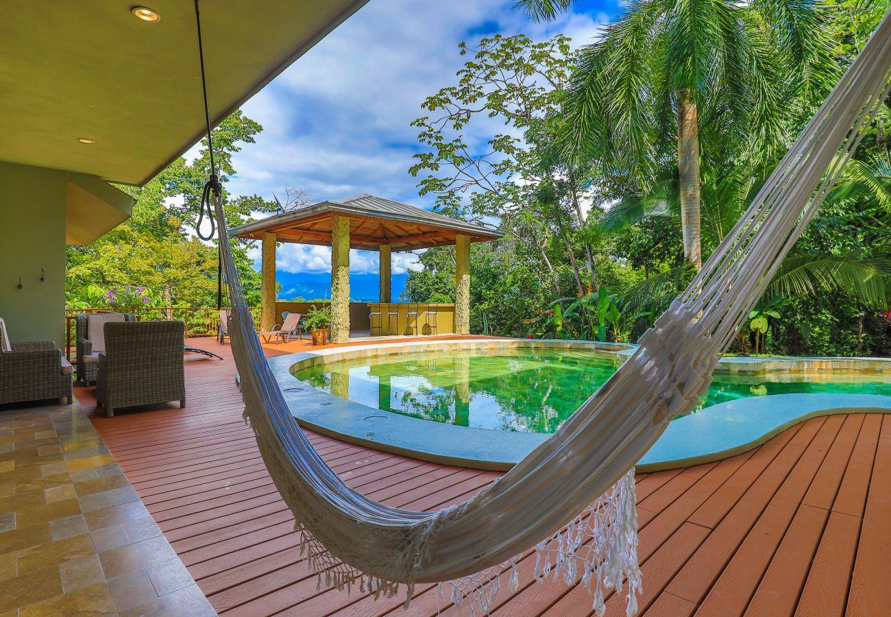 Villa in Quepos - 18 sleep with pool Private Villa