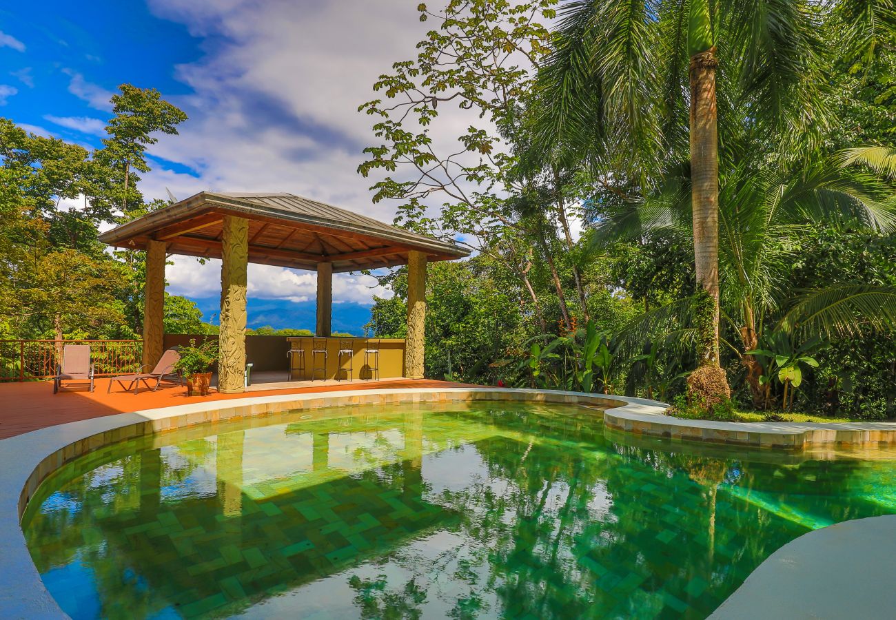 Villa in Quepos - 18 sleep with pool Private Villa