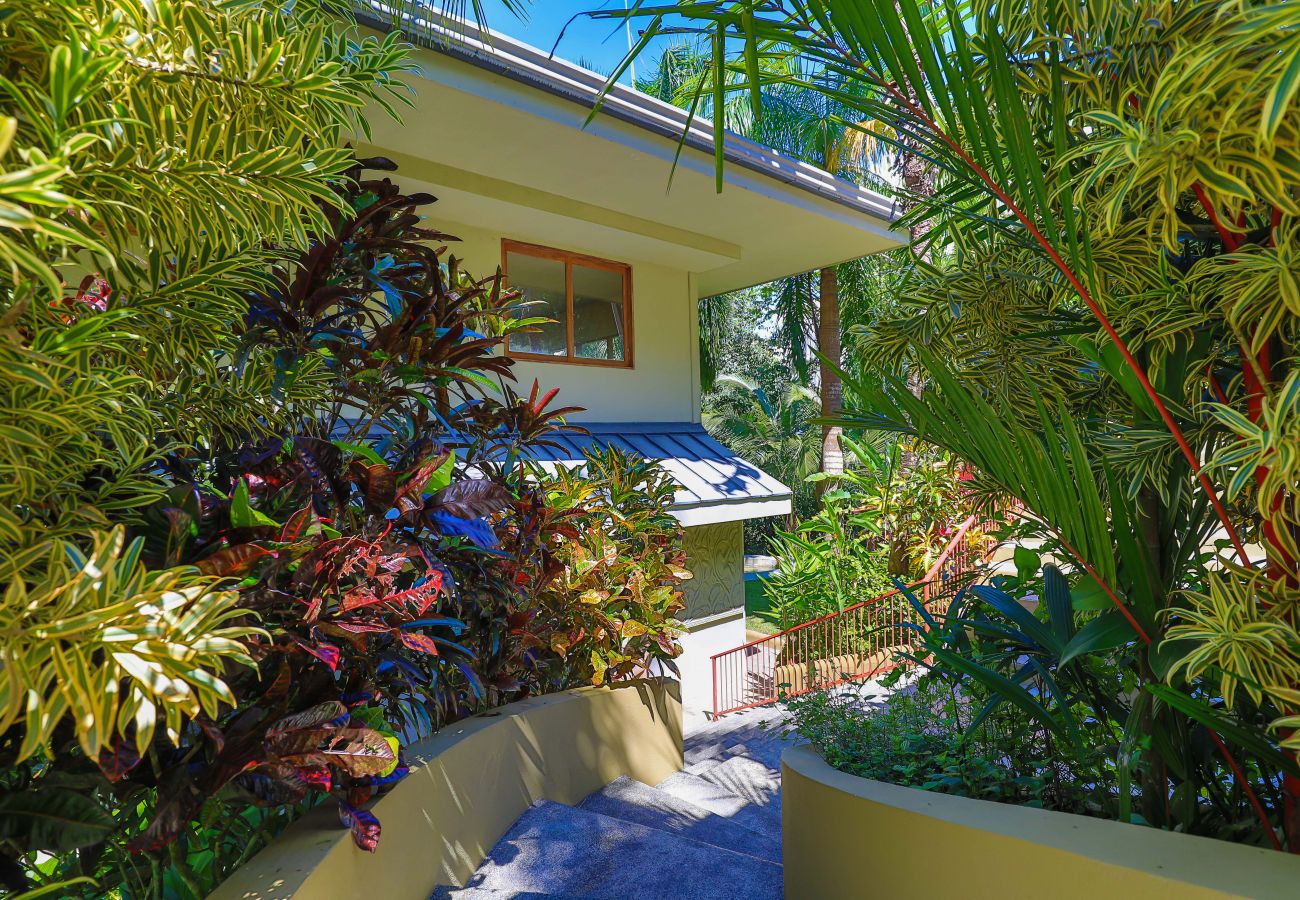Villa in Quepos - 18 sleep with pool Private Villa